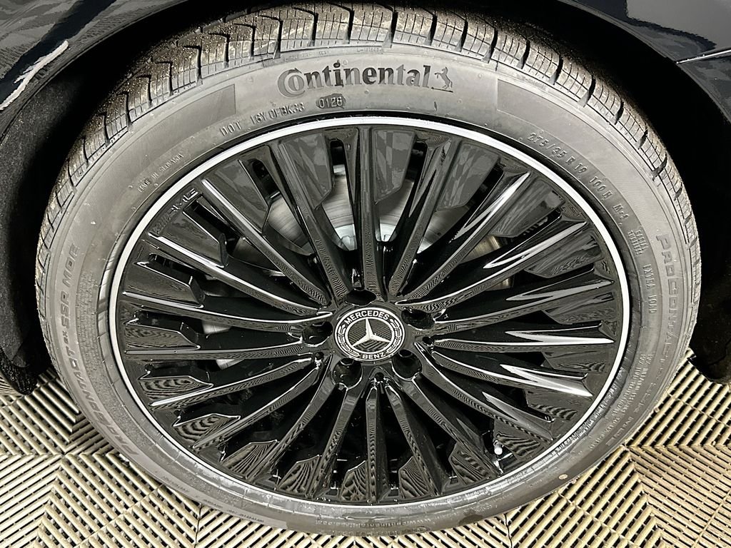 New 2026 Black Mercedes-Benz CLE 450 image 28