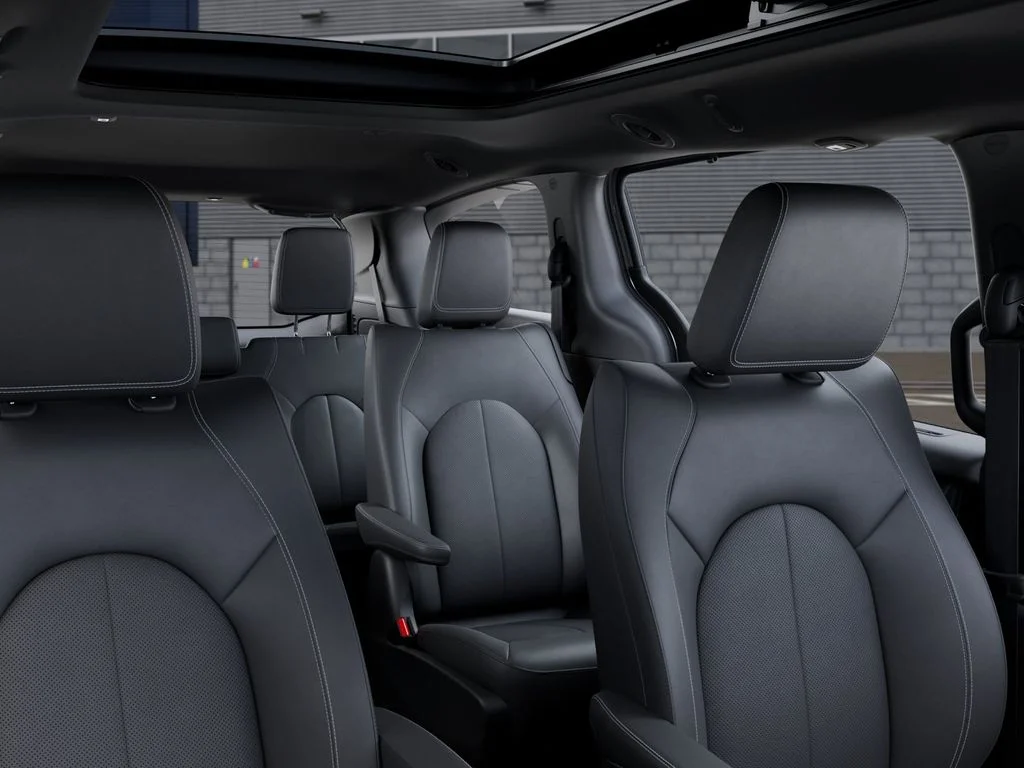 2026 Chrysler Pacifica Select - Photo 27