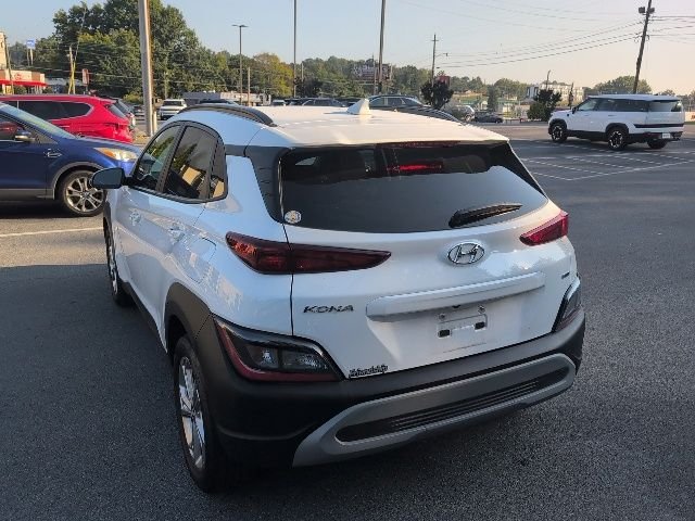 Used 2023 White Hyundai SEL image 5