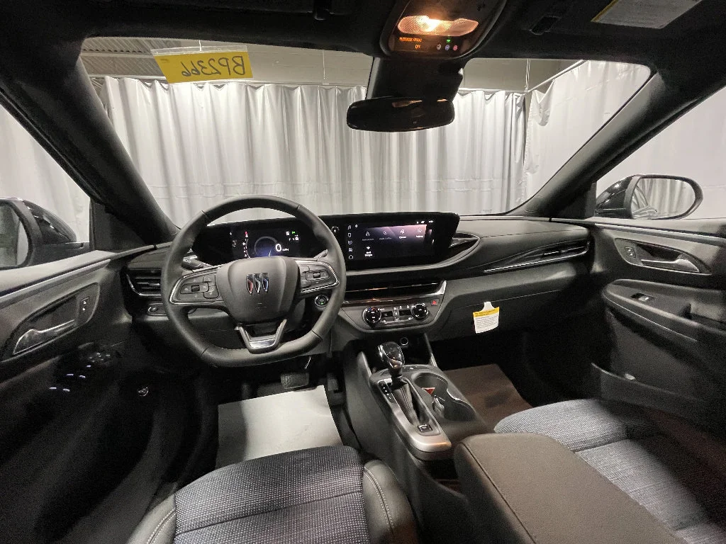 2025 Buick Envista Preferred - Photo 17