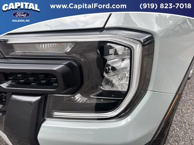 Used 2024 Green Ford XLT image 11