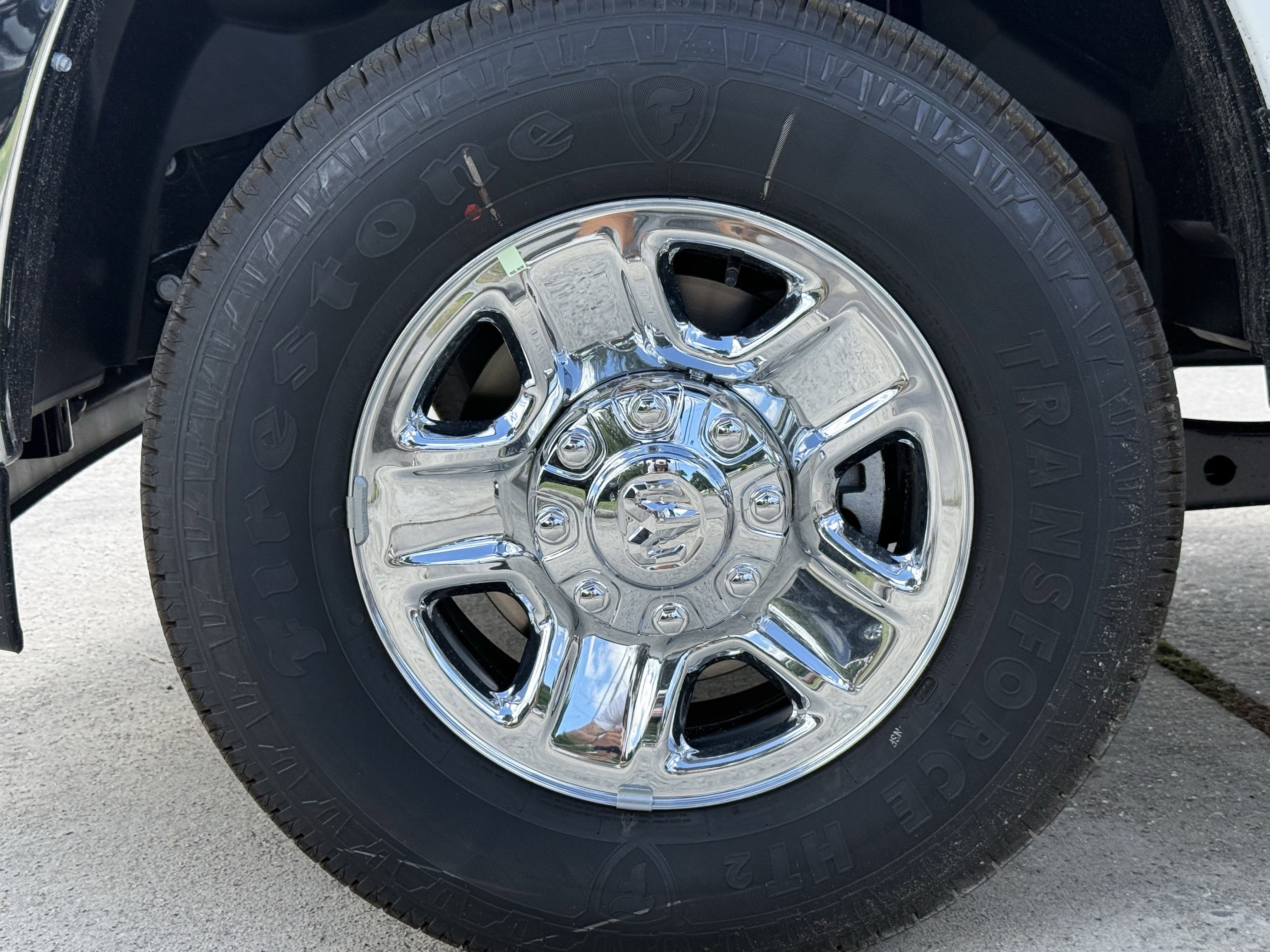 New 2026 Bright White Clear-Coat Exterior Paint RAM Tradesman image 8