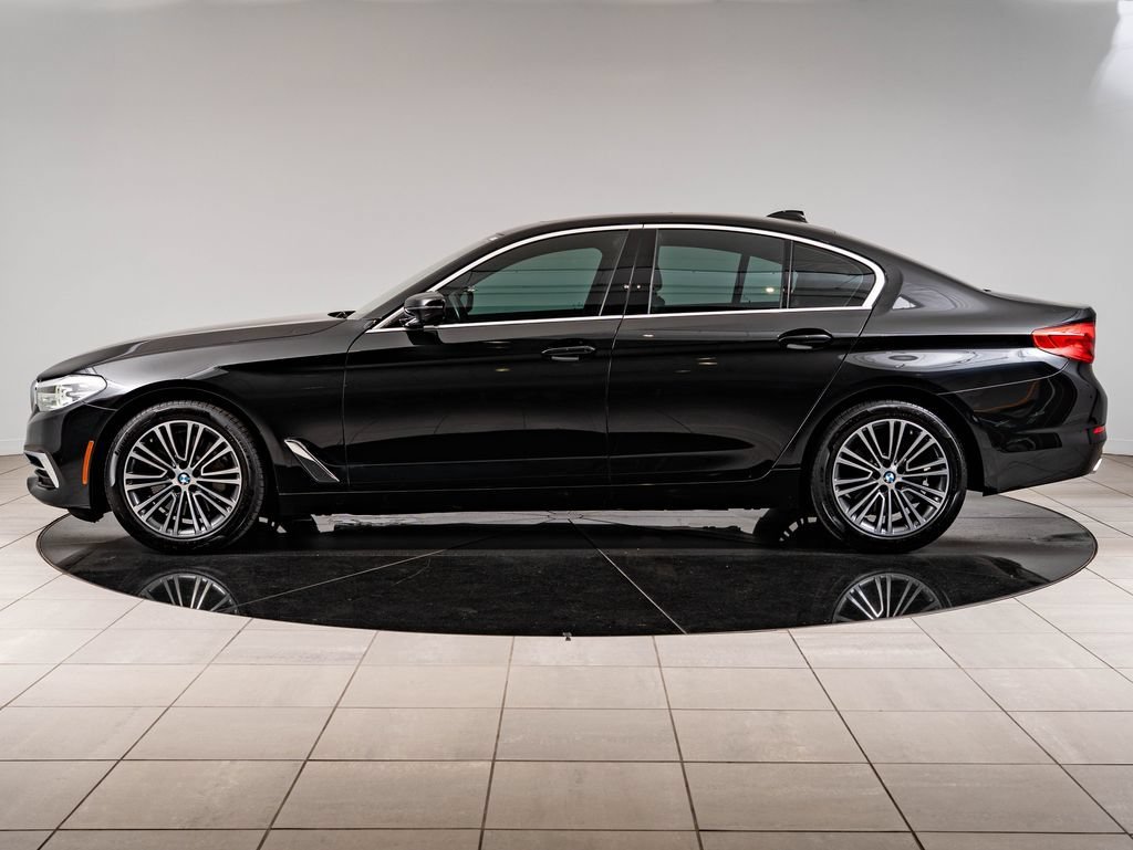 Used 2019 Black Sapphire Metallic BMW 540i image 5