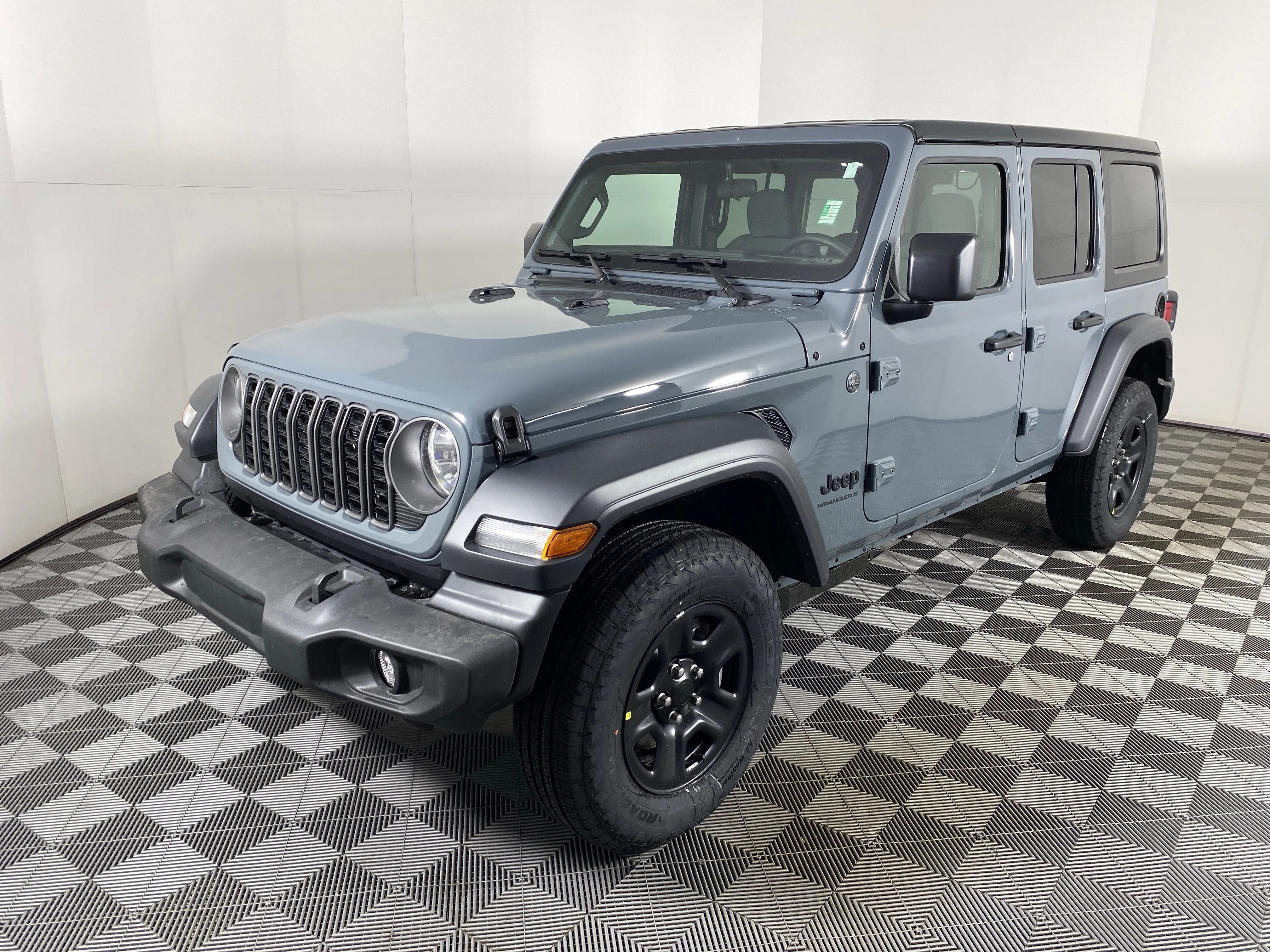 New 2026 Anvil Clear-Coat Exterior Paint Jeep Sport image 8