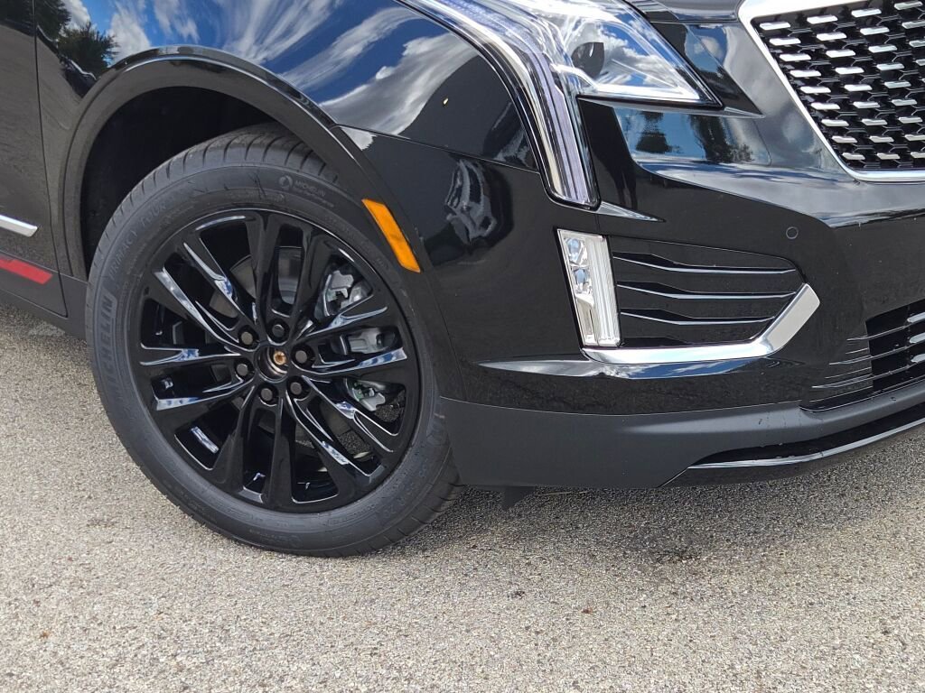 2025 Cadillac XT5 Luxury - Photo 3