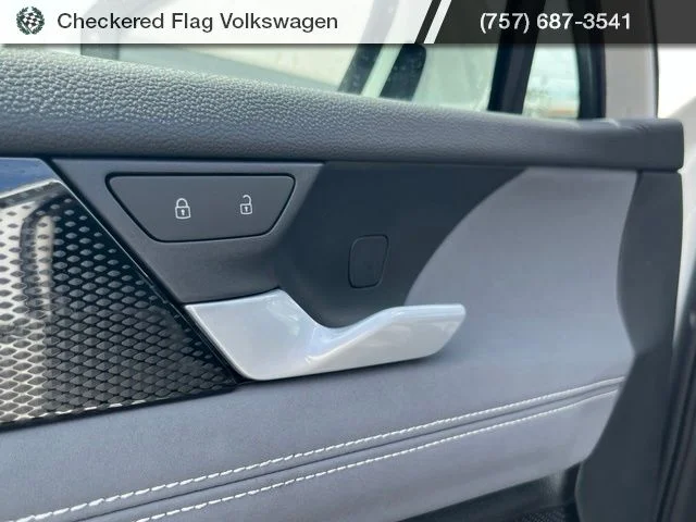 New 2026 White Volkswagen 2.0T SE image 14