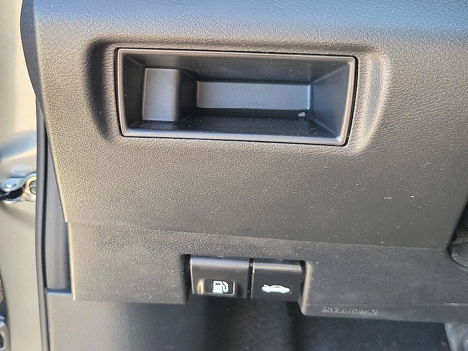 Certified Used 2025 Gun Metallic Nissan SV image 23