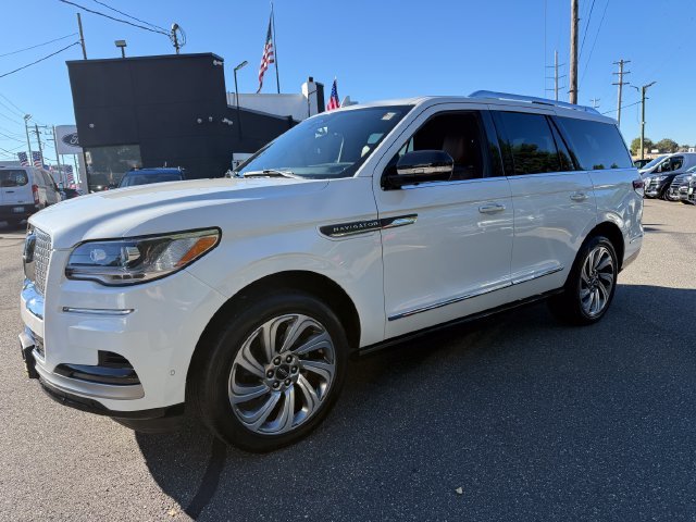 2023 Lincoln Navigator