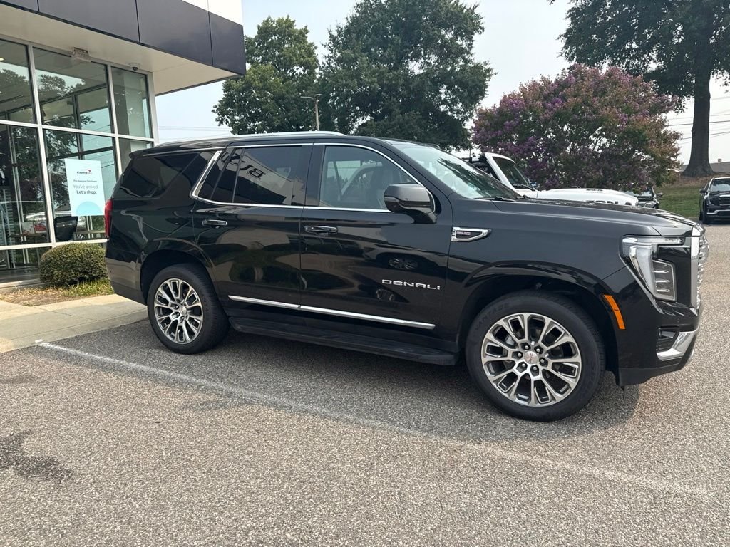 Used 2025 Black GMC Denali image 6