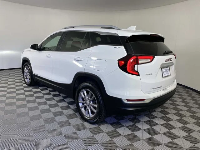 Used 2024 White GMC SLT image 6