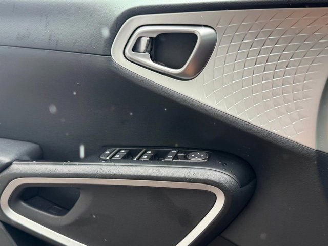 Used 2022 Black Kia LX image 25