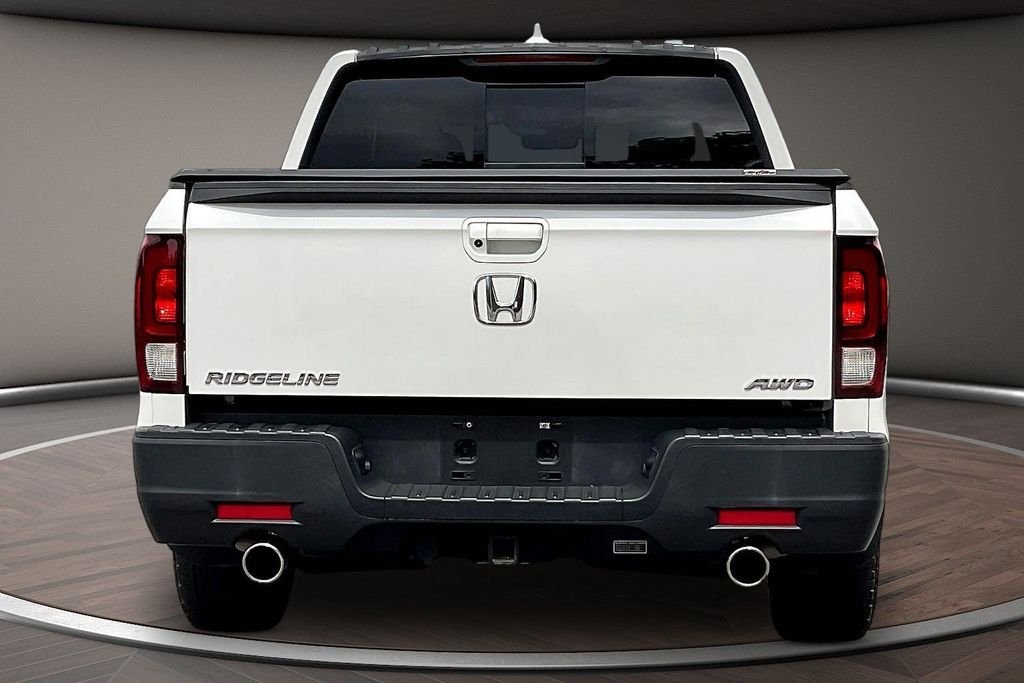 Used 2023 White Honda RTL image 5