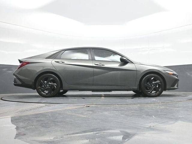 New 2026 Gray Hyundai SEL Sport Plus image 24