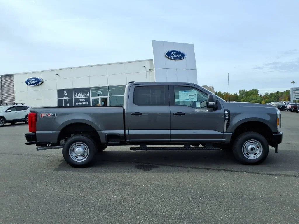2026 Ford F-250 Super Duty XL - Photo 8