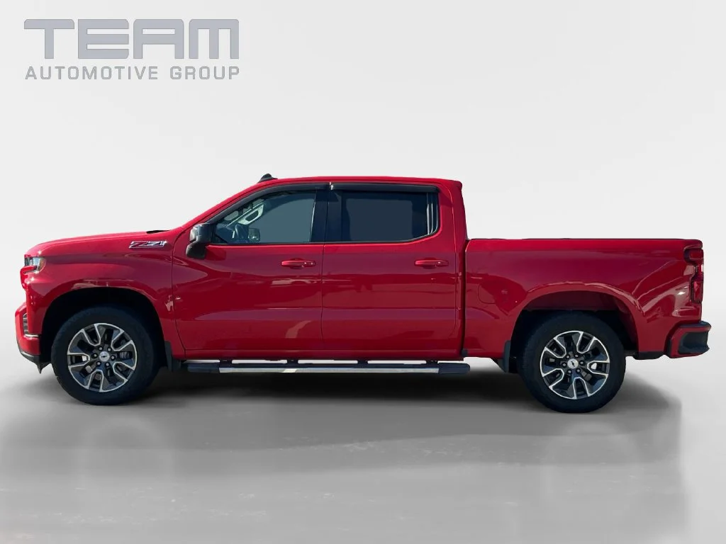 Used 2019 RED HOT Chevrolet RST image 4