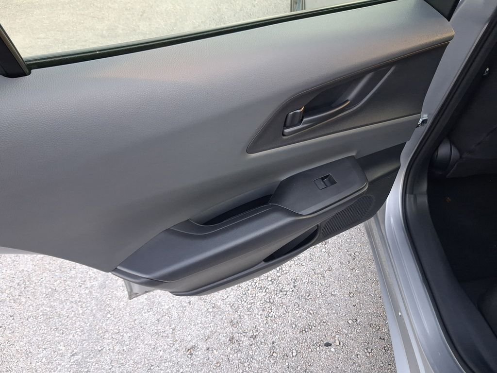 Used 2025  Toyota LE image 14