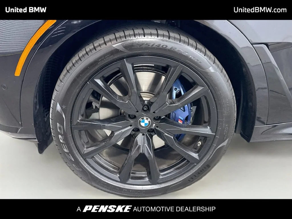 Used 2026 Black Sapphire Metallic BMW xDrive40i image 9