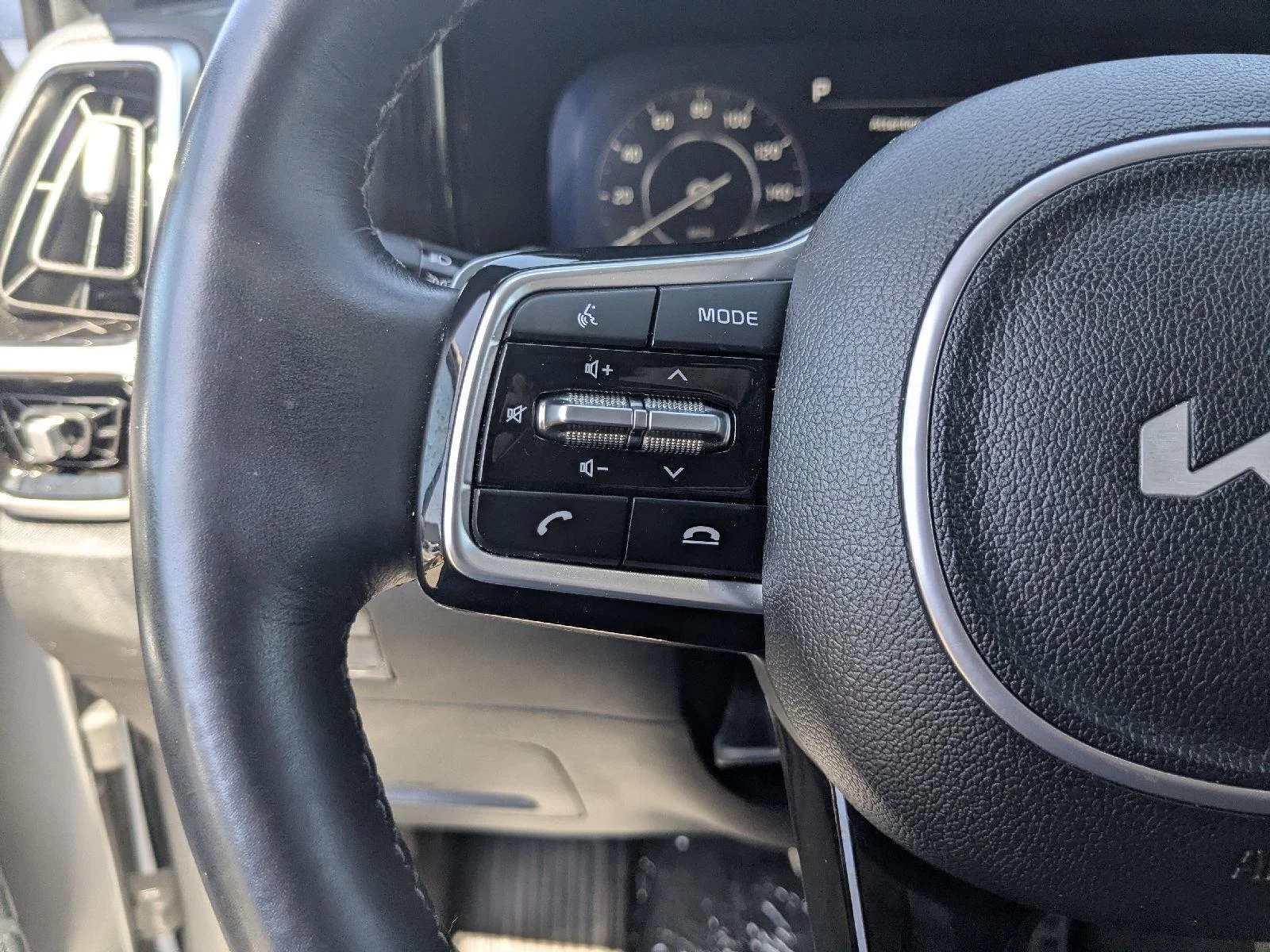2023 Kia Sorento SX Prestige - Photo 21