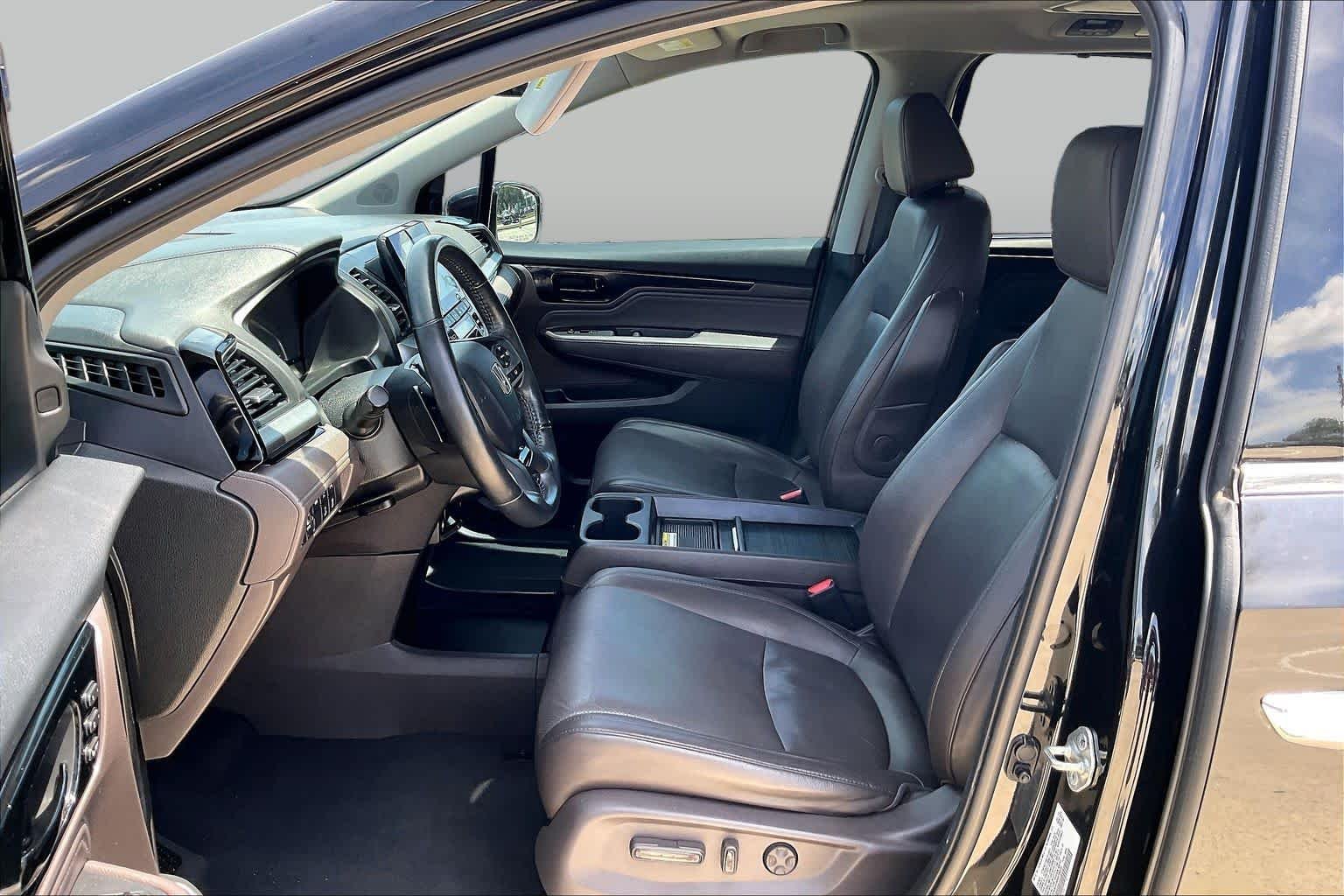 Used 2019 Crystal Black Pearl Honda Elite image 8