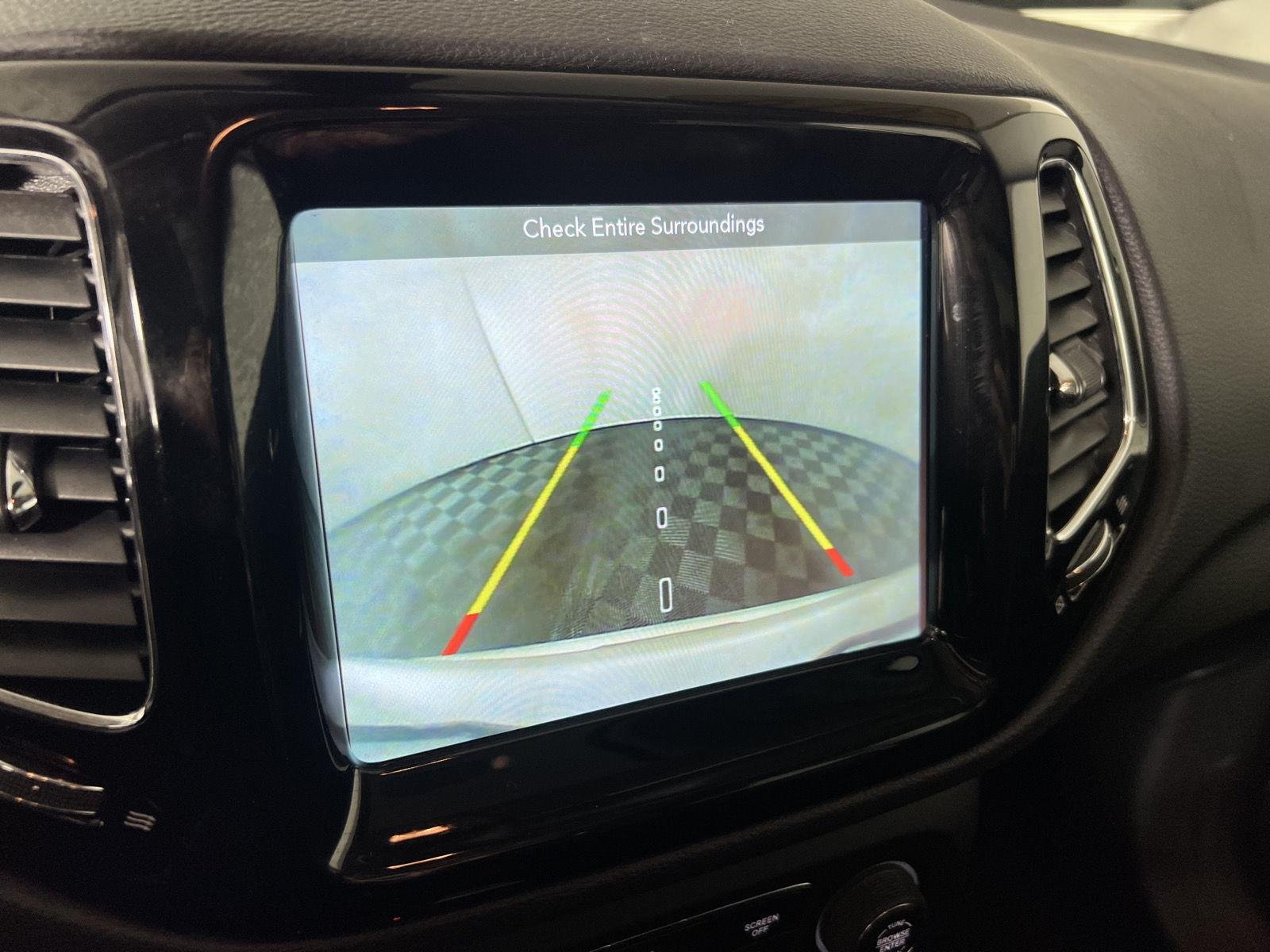 Used 2019 Pearl White Tri-Coat Jeep Limited image 20