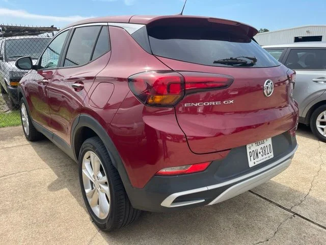 Used 2020 Red Buick Preferred image 3