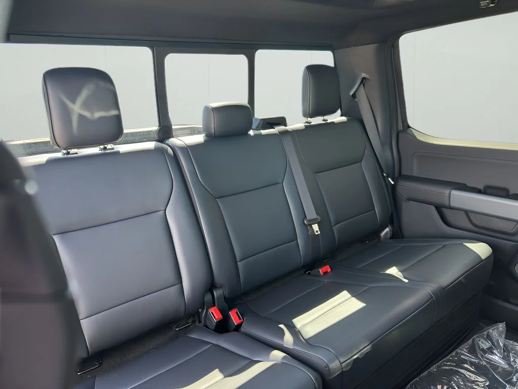 New 2026 Carbonized Gray Metallic Ford XLT image 34