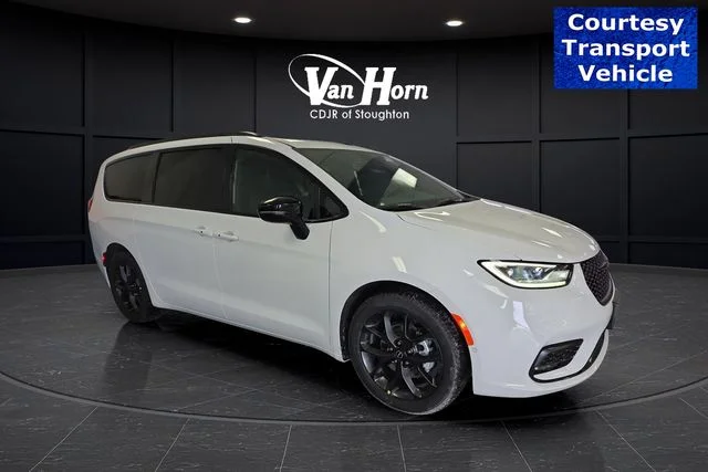 New 2026 Bright White Clear-Coat Exterior Paint Chrysler Select image 1
