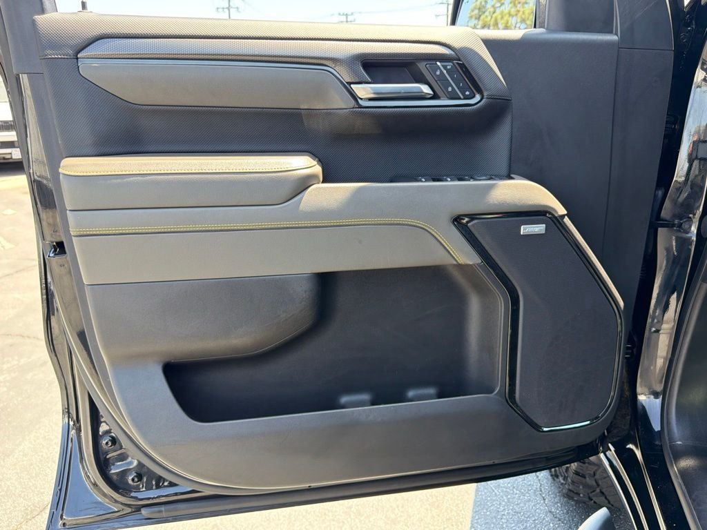 Used 2023 Black Chevrolet ZR2 image 19