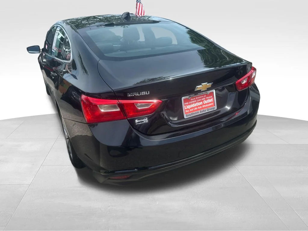 Used 2018 Black Chevrolet LT image 18