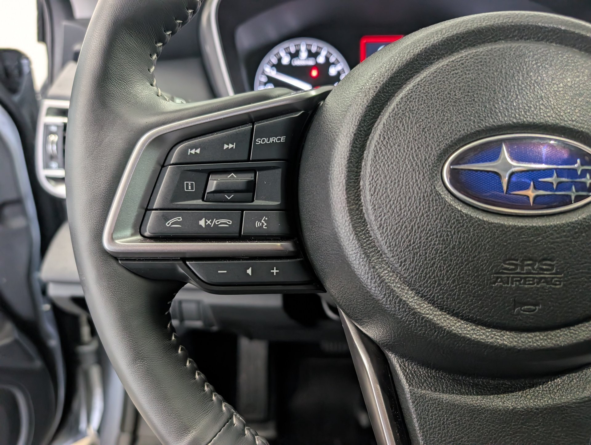 2025 Subaru Outback Touring - Photo 13