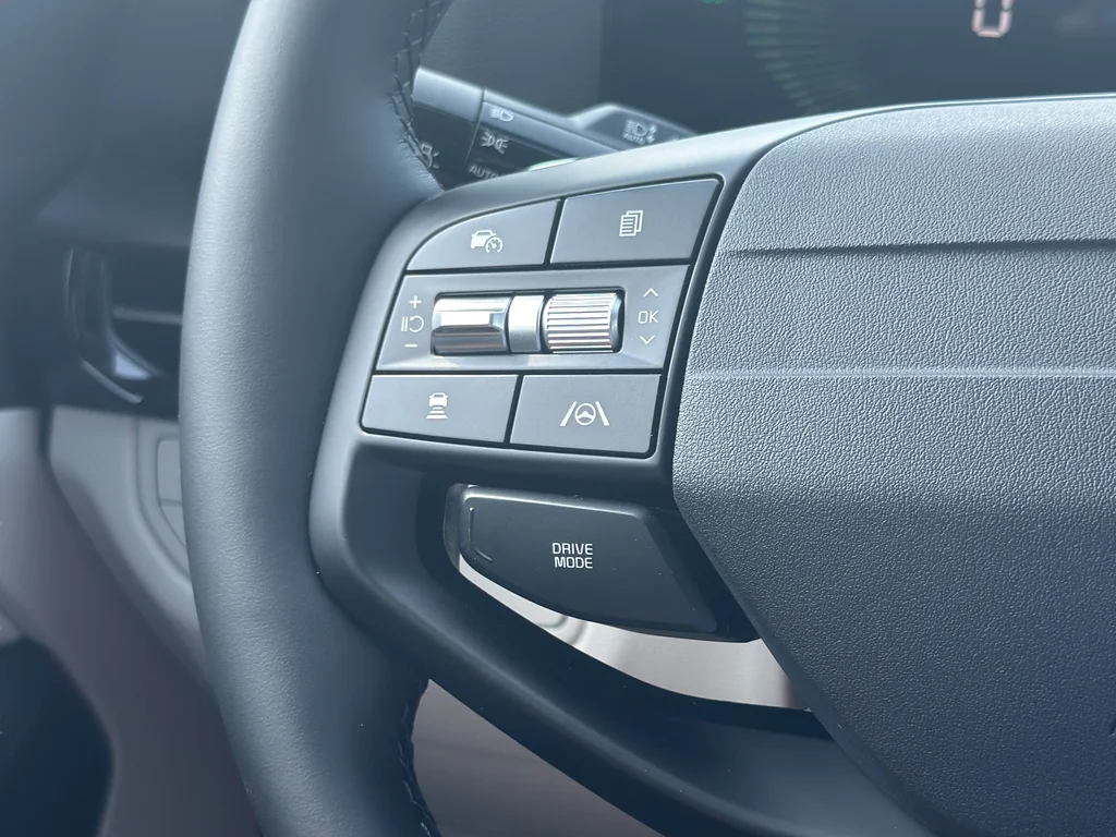 New 2027 Fusion Black Kia EX image 17