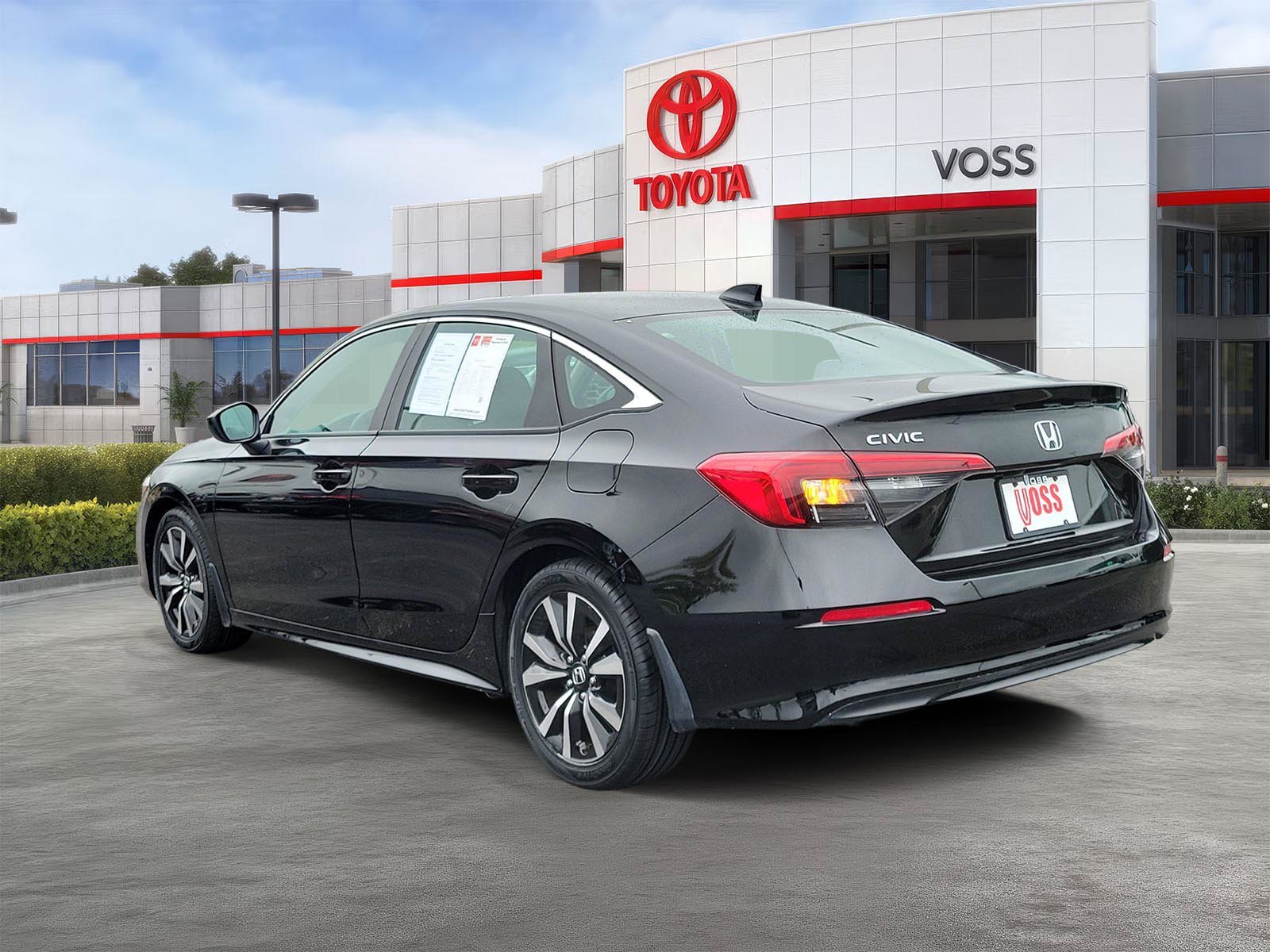 2023 Honda Civic Sedan EX, photo 2 of 12