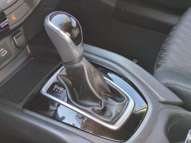 Used 2018 Gray Nissan SV image 25