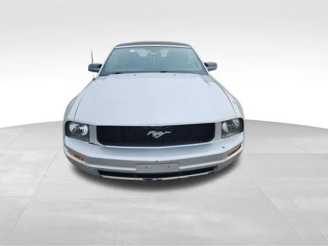 Used 2005 Silver Ford V6 image 8