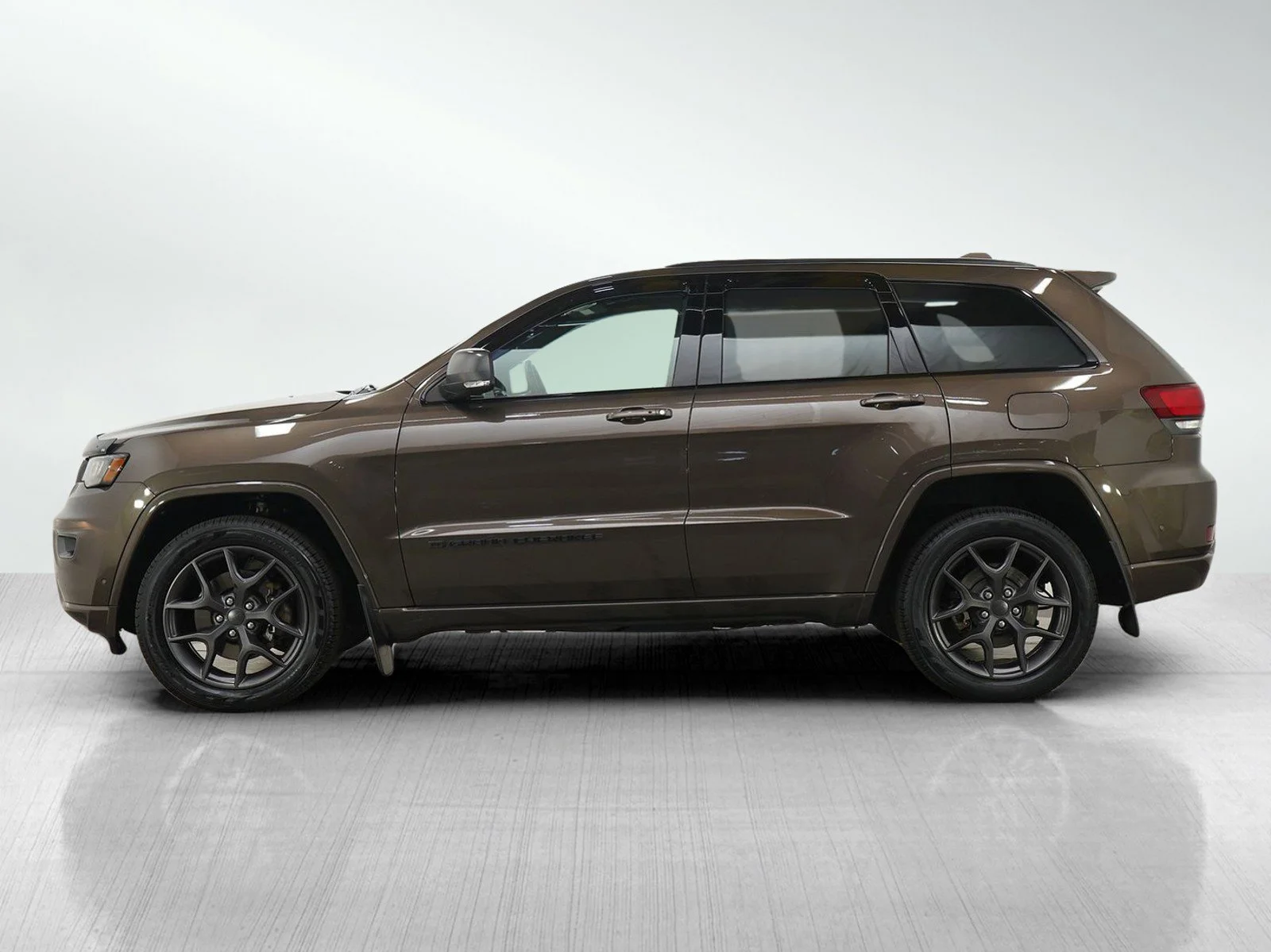 Used 2021 Jeep Grand Cherokee 80th Anniversary Edition with VIN 1C4RJFBG6MC614184 for sale in Hopkins, Minnesota
