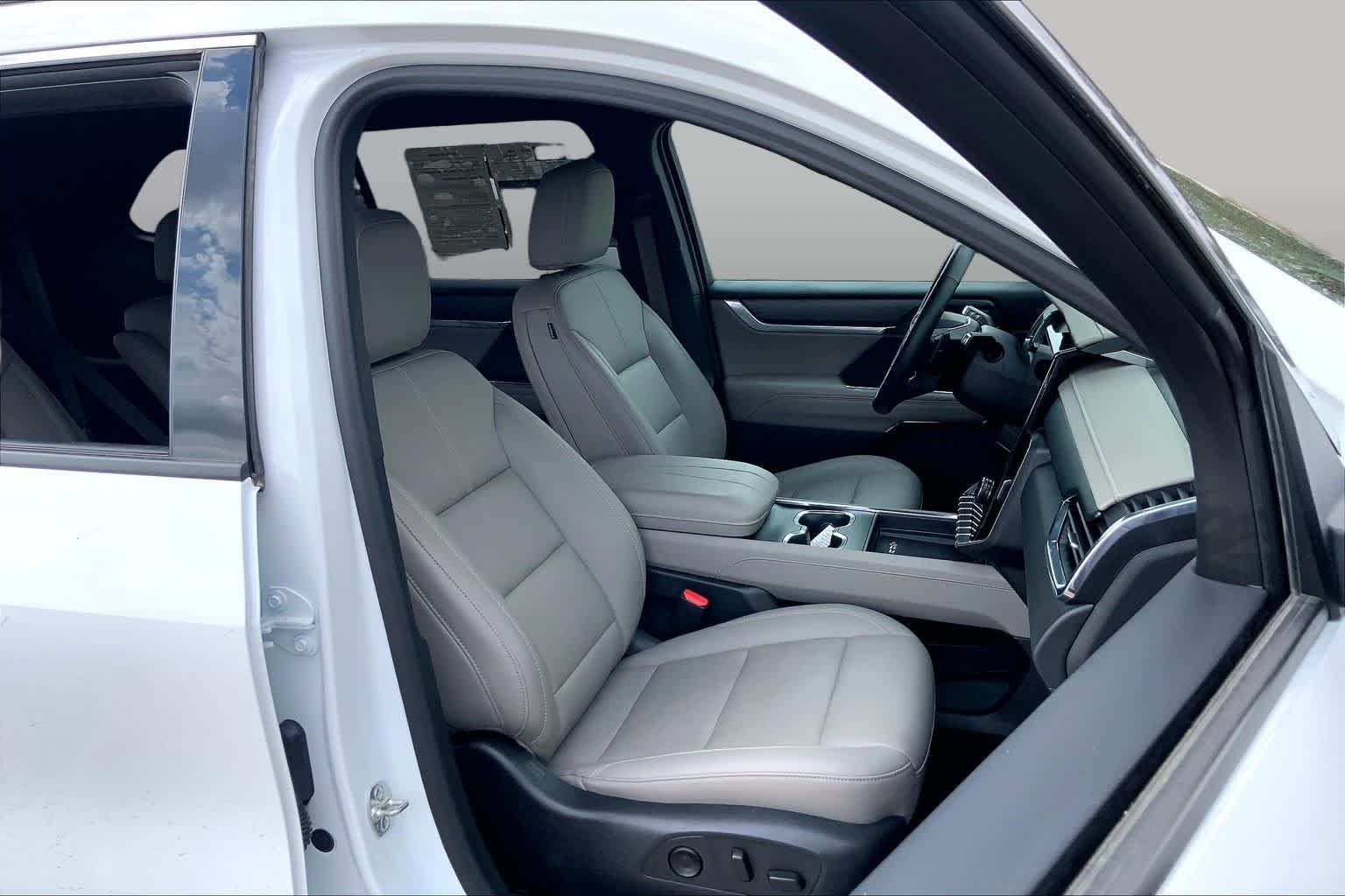 Used 2026 Summit White GMC AWD Elevation image 9
