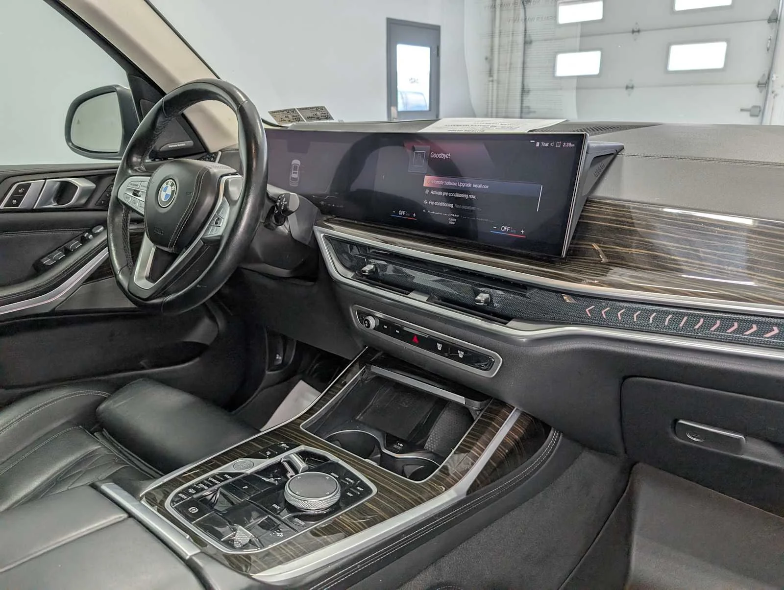 Used 2023 Alpine White BMW xDrive40i image 47