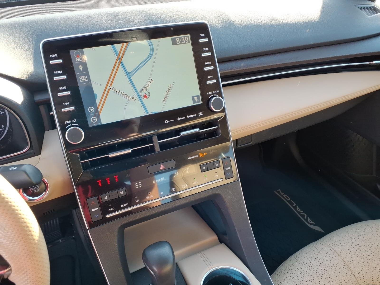 2019 Toyota Avalon Limited - Photo 7