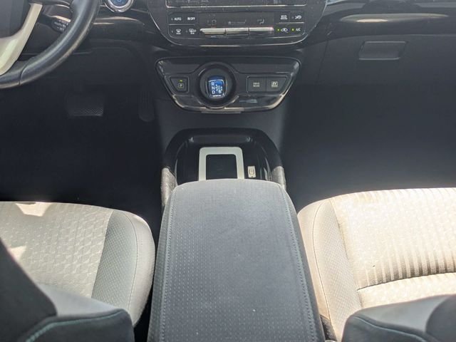 Used 2018 Black Toyota Three image 18