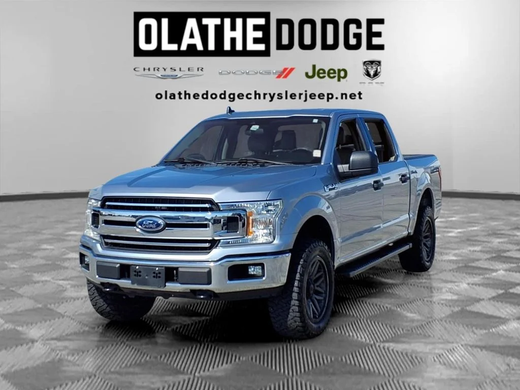 Used 2020 Silver Ford XLT image 1