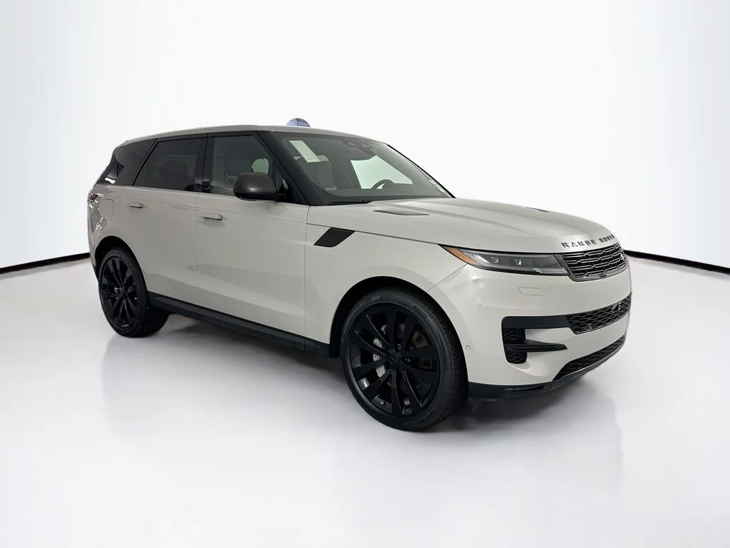 New 2026 Borasco Grey Land Rover SE image 3