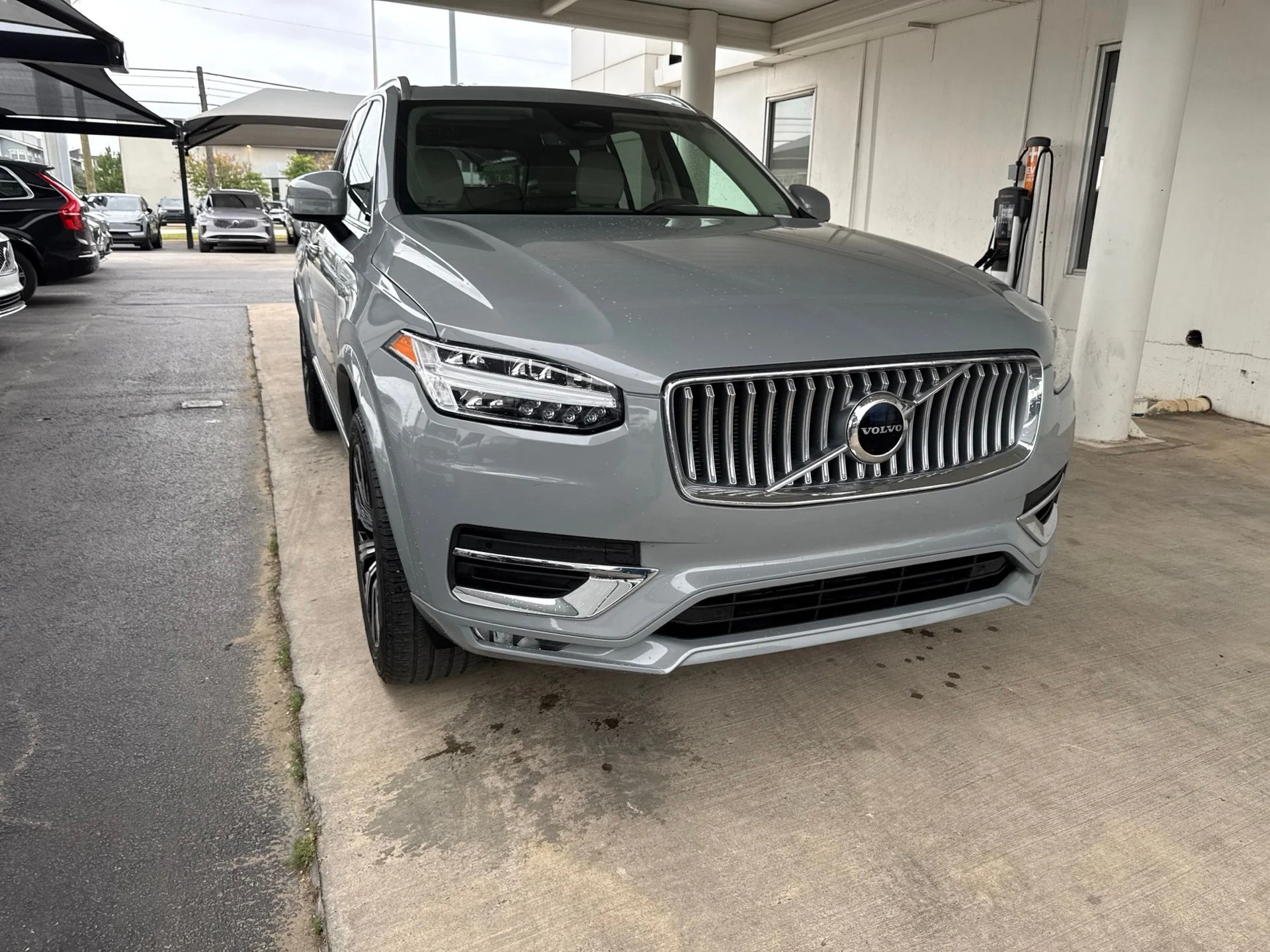 Certified Used 2024 Vapour Grey Volvo Core image 3