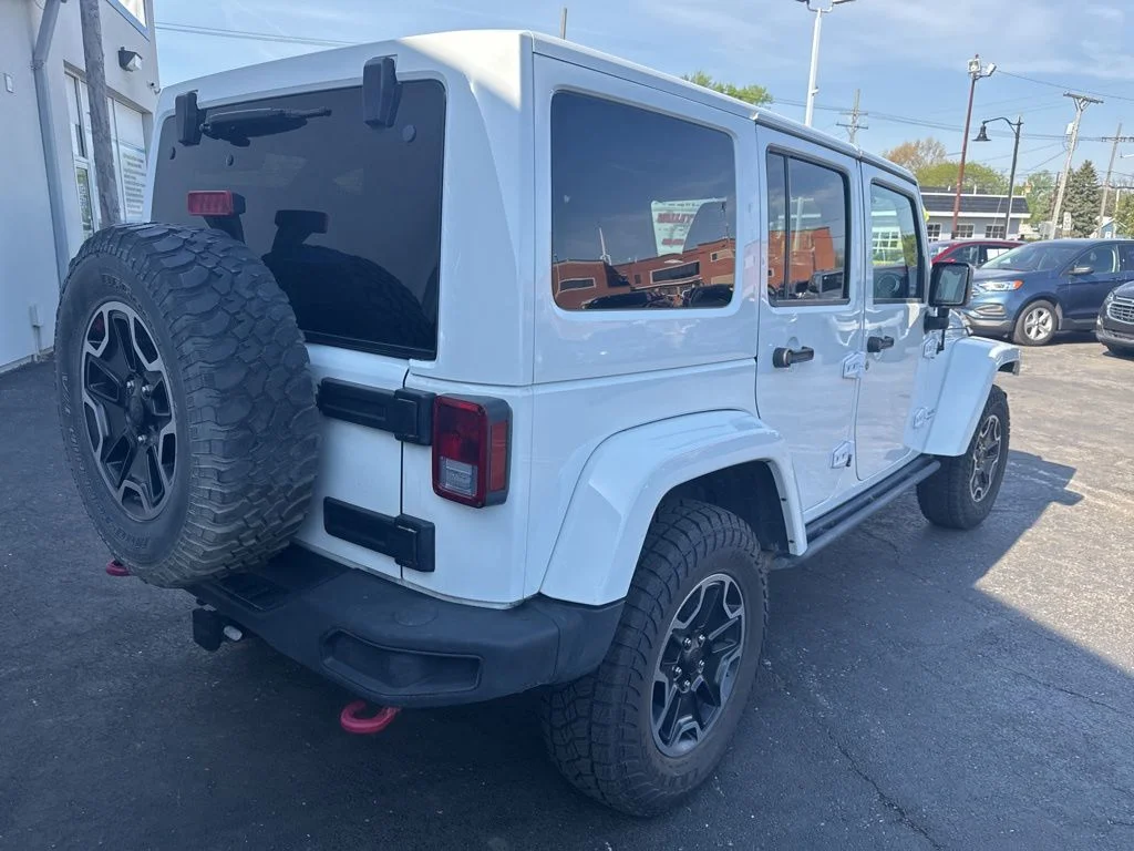 Used 2016 White Jeep Unlimited Rubicon image 8