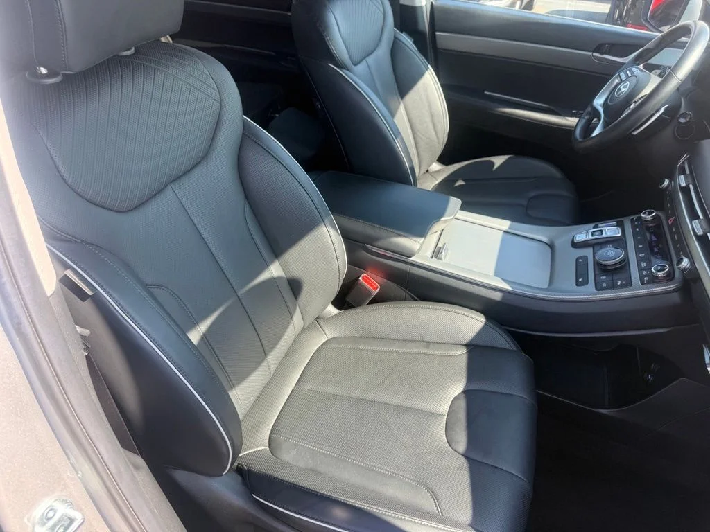 Certified Used 2025 Silver Hyundai SEL image 58