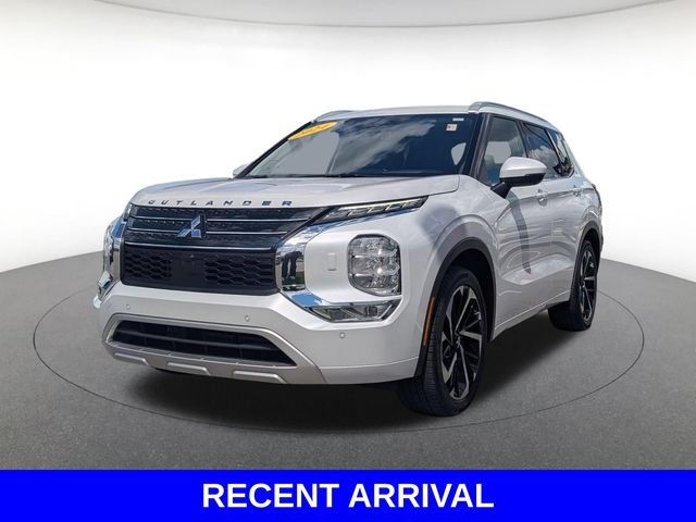 Used 2024  Mitsubishi SEL image 5