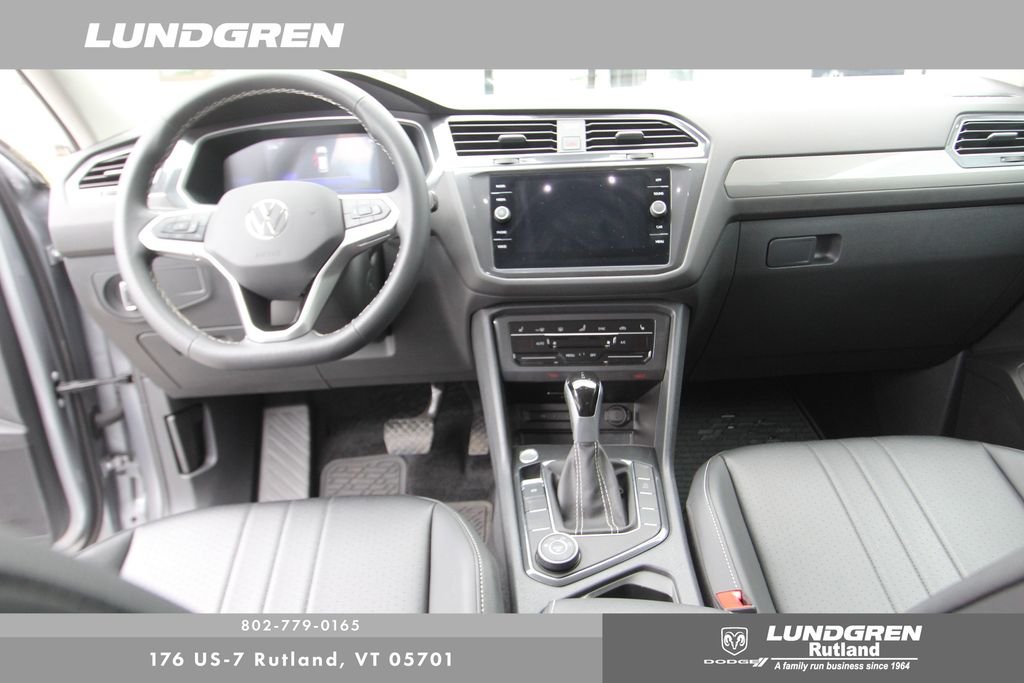 Used 2024 Gray Volkswagen 2.0T SE image 25
