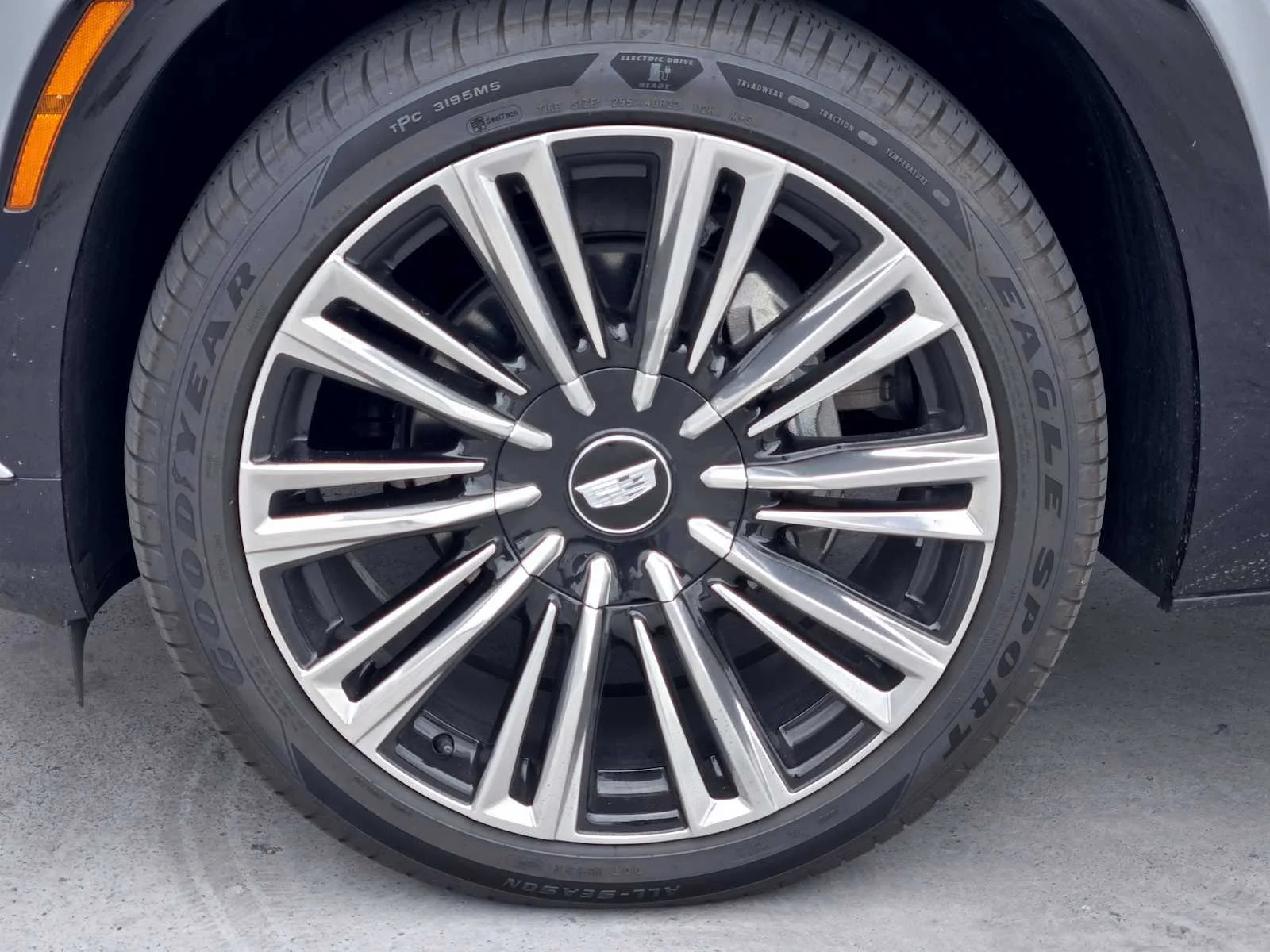 2026 Cadillac VISTIQ Premium Luxury - Photo 7