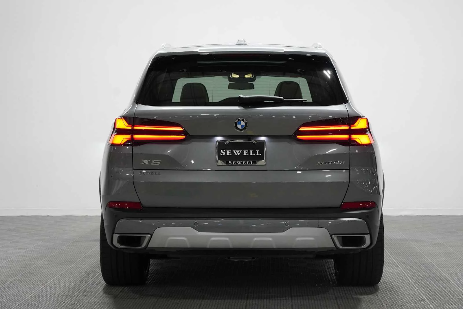 Certified Used 2026 Skyscraper Grey Metallic BMW xDrive40i image 5