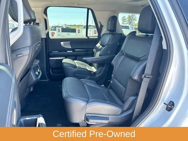 Used 2025 Silver Ford Platinum image 18