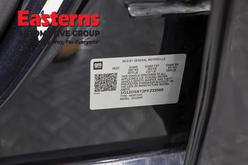 Used 2023 Gray Chevrolet LT image 31